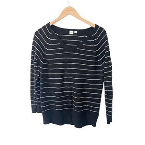 GAP Black White Stripe Bella‎ Neckline Pullover Style Sweater